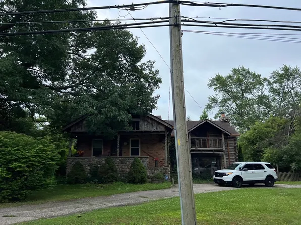 405 Shortridge Ave, Rochester Hills, MI 48307