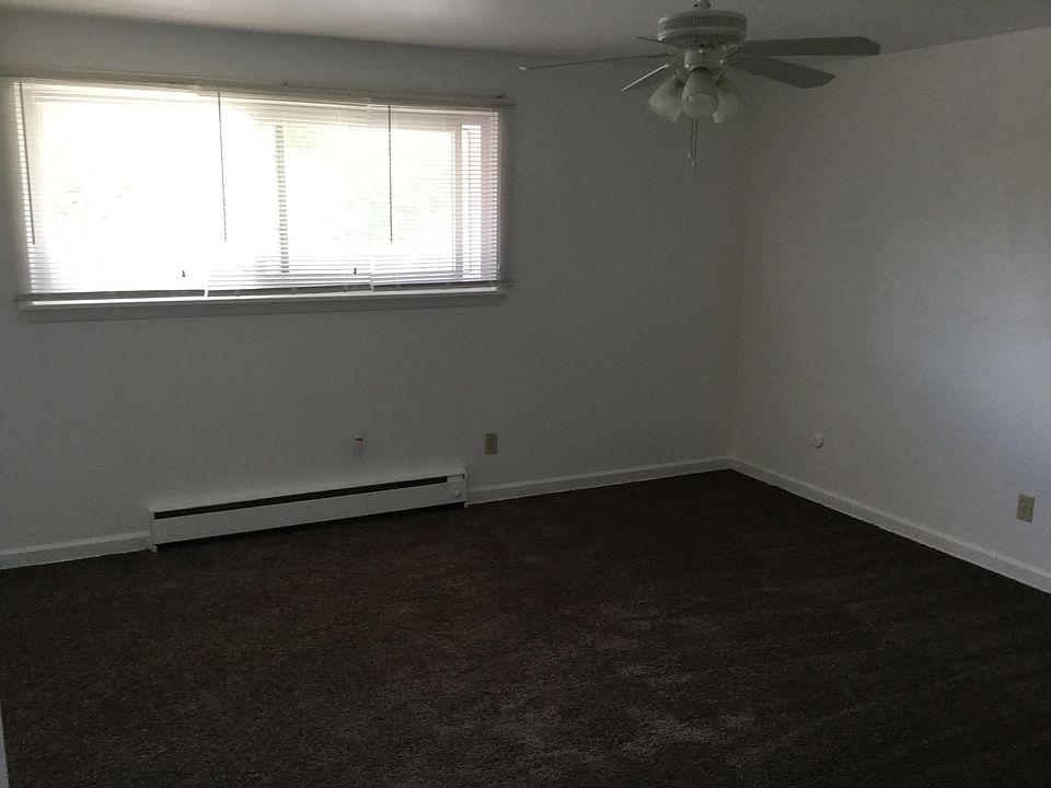 2nd image of 50 Park Lane Ct #50