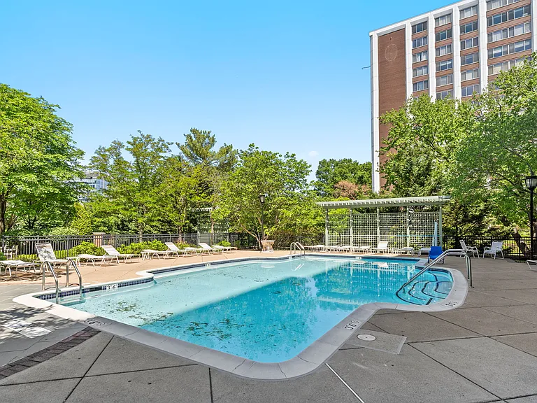 11700 Old Georgetown Rd #1007 — Photo 40