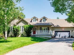 2 Alexandra Ln, Wasaga Beach, ON L9Z 1N5