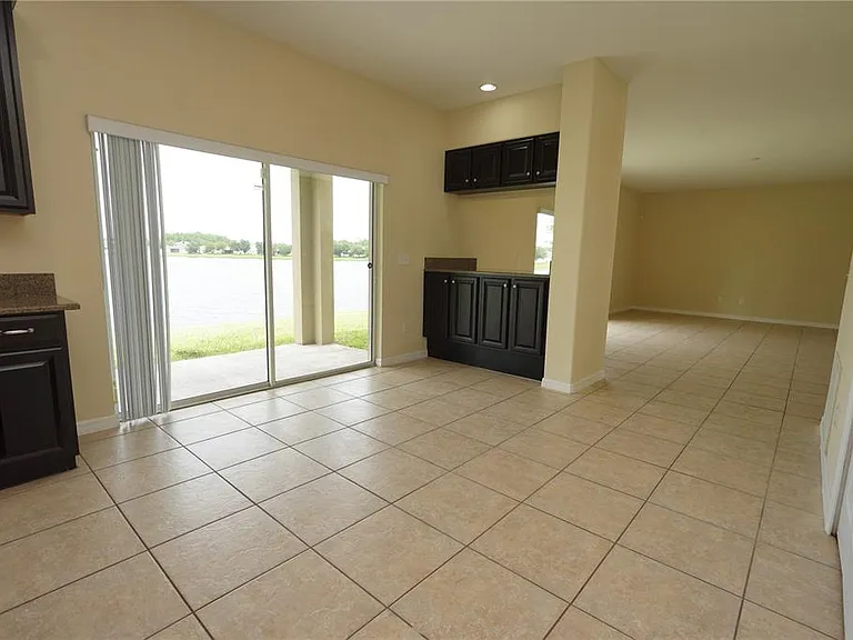 2926 Youngford St — Photo 13