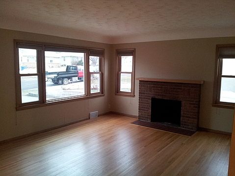 2nd image of 1256 Ottawa Ave