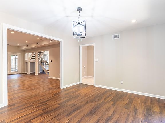 5th image of 8375 Brownstone Ln #16