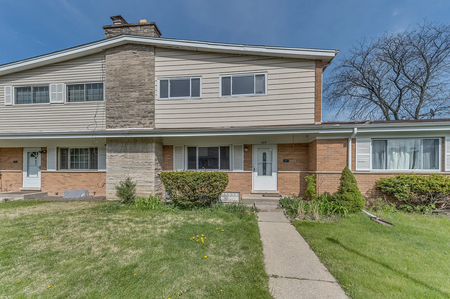 425 Glenshire Rd photo 1