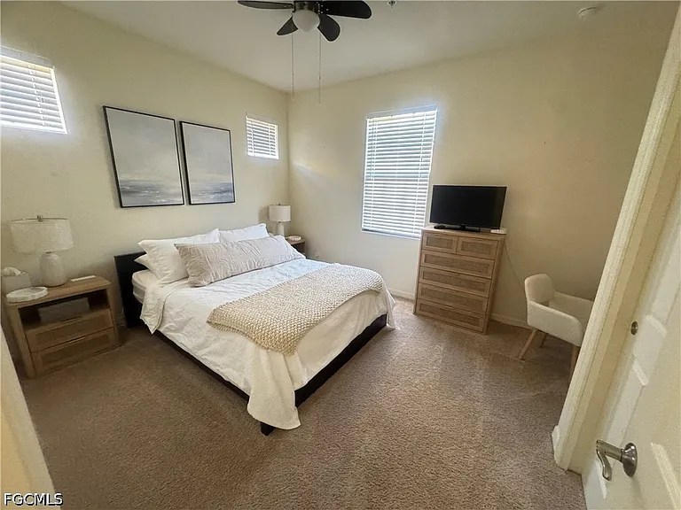 11907 Nalda St #11906 — Photo 15
