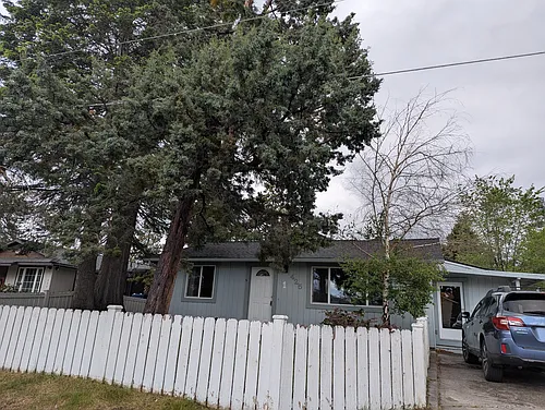 425 SE McKinley Ave #1 & 2-1 Photo 1