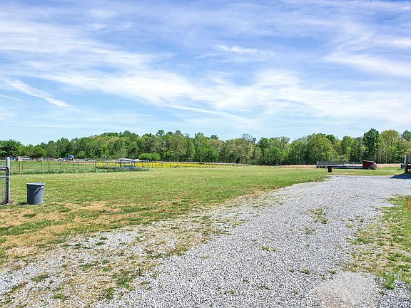 3rd image of 330 Blueberry Acres