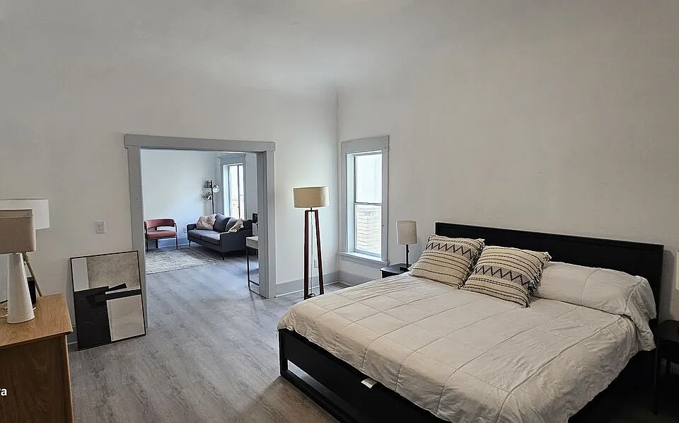 1604 W Pico Blvd