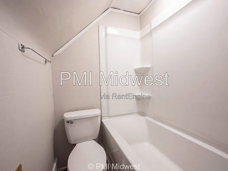 831 S Webster St — Photo 19