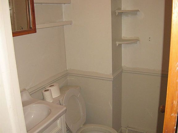 1008 LeGrand Duplex Bathroom