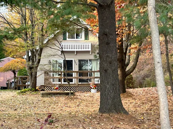 6765 Wagner Rd, Imlay City, MI 48444
