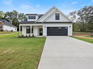 395 Sentry Oaks, Chickamauga, GA 30707