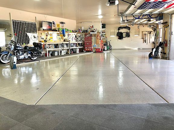 2nd image of 8300 E Dixileta Dr Unit 288