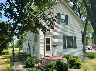 701 N 9th St, Olivia, MN 56277