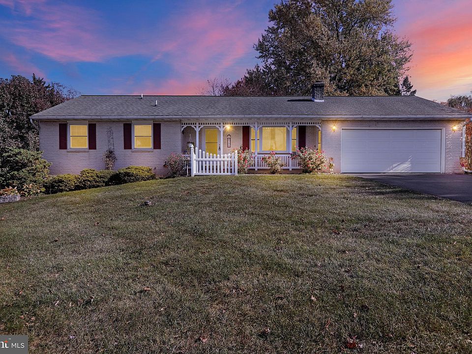 208 New St, Terre Hill, PA 17581 | Zillow