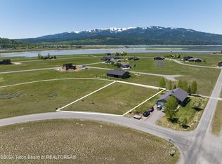 74 Aster Loop, Alpine, WY 83128