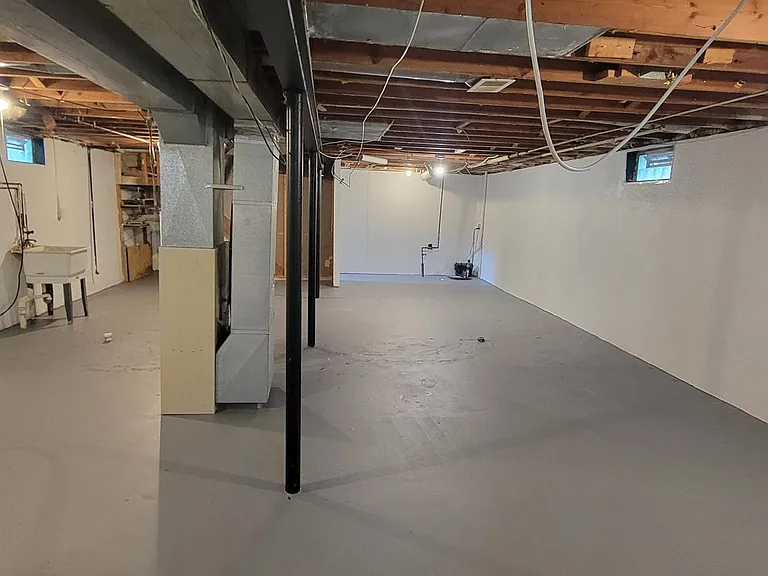 21276 Abrahm St — Photo 11
