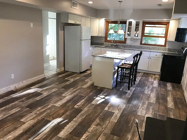 225 Westline Dr — Photo 5