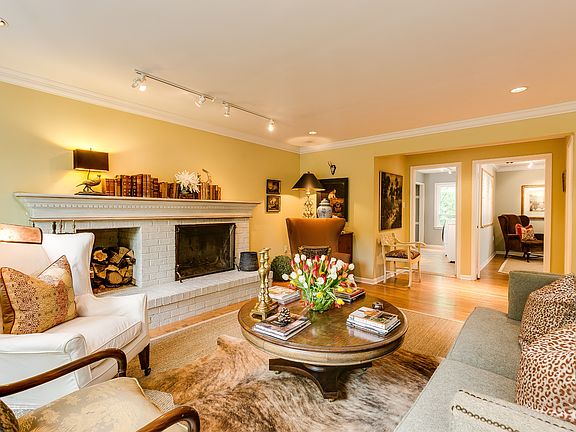 4th image of 3303 Saddlestone Ct