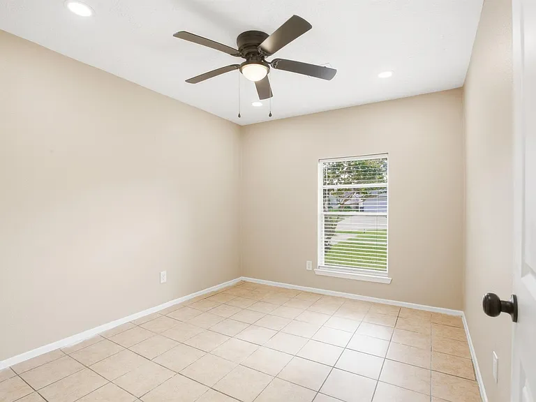 10506 Stockman Ln — Photo 20
