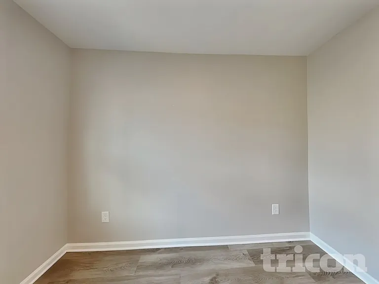 542 Springtime Ln — Photo 5