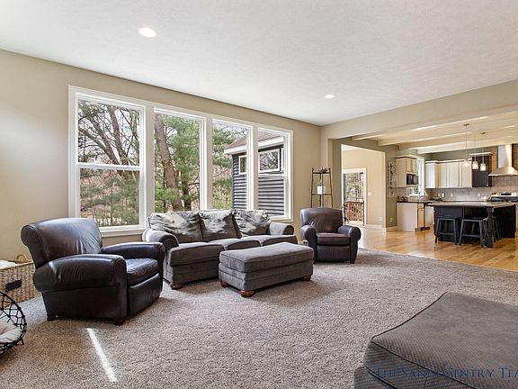 2nd image of 16285 Birchview Dr