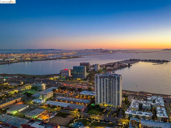 6363 Christie Ave APT 327, Emeryville, CA 94608