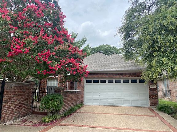 4th image of 5086 Birchman Ave