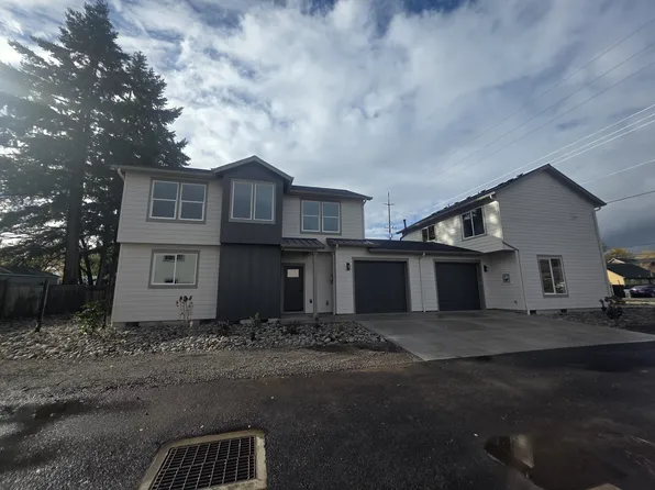 721 E St, Independence, OR 97351