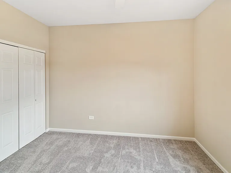 1161 Mount Vernon Dr — Photo 7