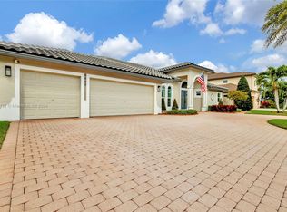 9443 Cross Creek Dr, Boynton Beach, FL 33436