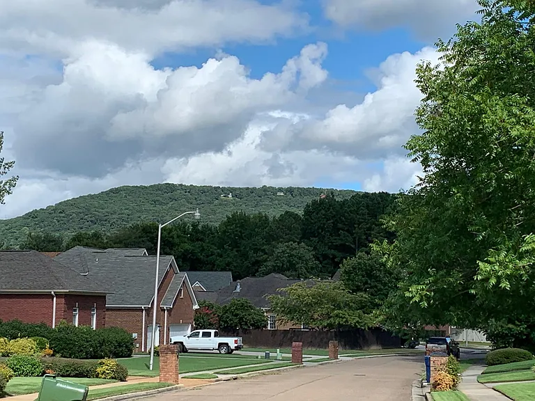 2505 Clifton Dr SE — Photo 34