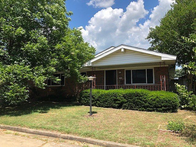 1st image of 312 NW 5th St