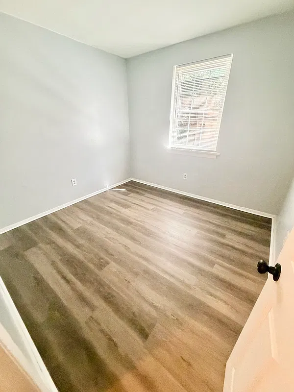 3810 Chamberlayne Ave — Photo 3