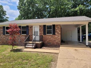 110 Lake Cir, Savannah, TN 38372