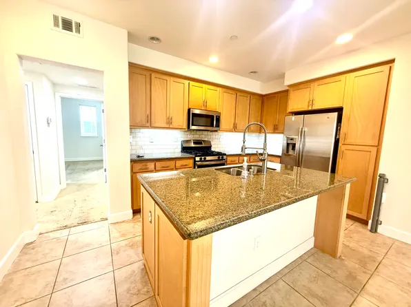 2044 Lee Way, Milpitas, CA 95035