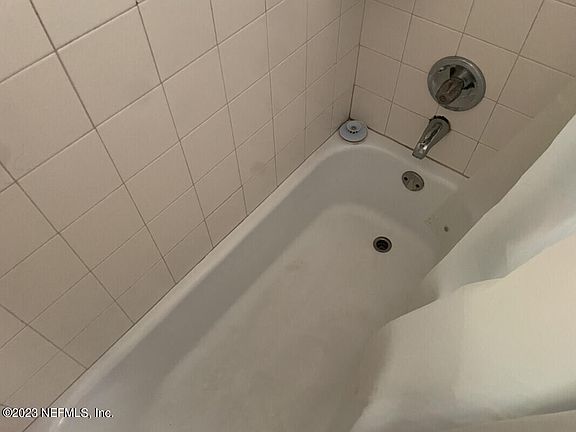 5th image of 710 N 10TH Street