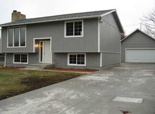 303 N Hodges Rd, Greenacres, WA 99016