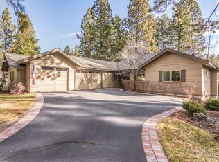 60649 Golf Village Loop, Bend, OR 97702