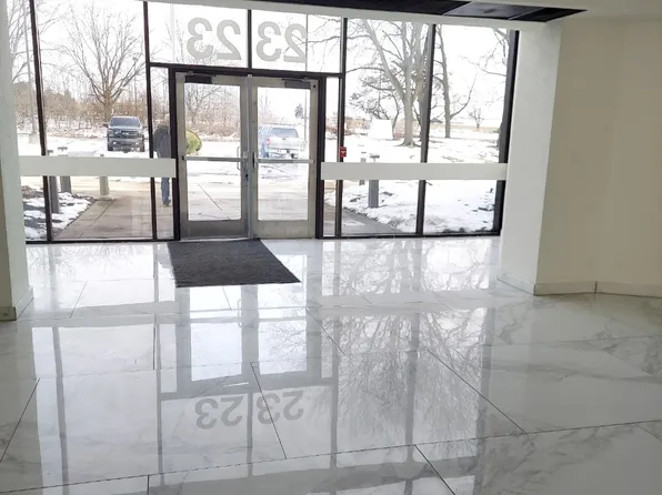 2323 Lake Club Dr #1, Columbus, OH 43232