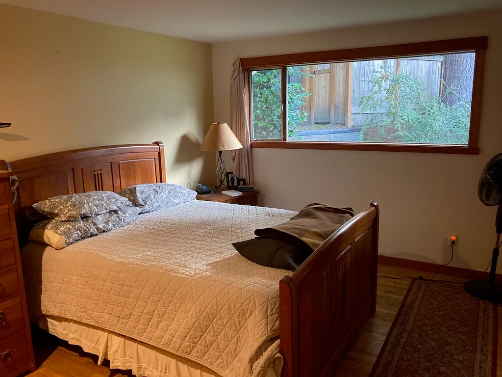 90th Ave SE, Mercer Island — Photo 4