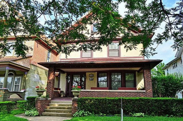 1st image of 150 S Lincoln Ave