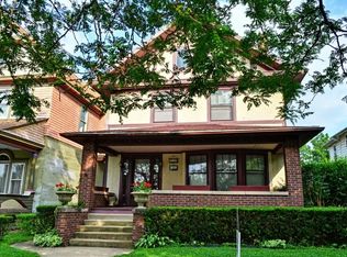 150 S Lincoln Ave, Aurora, IL 60505
