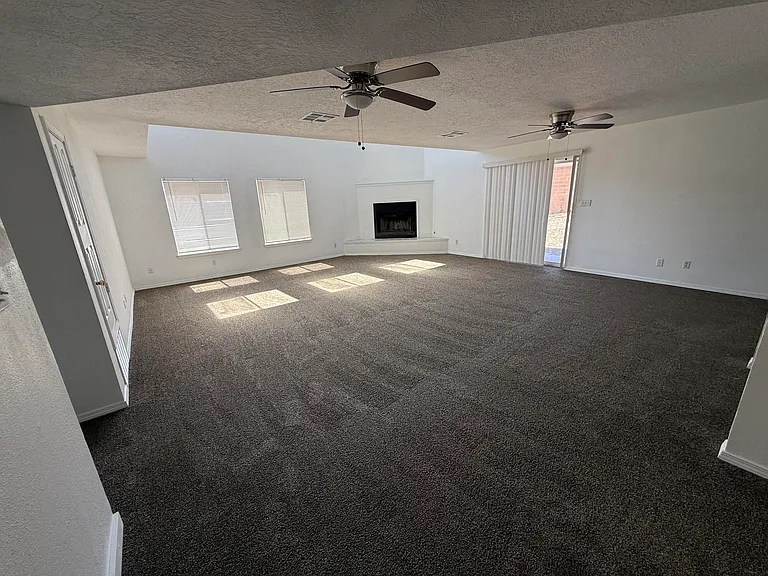 4808 Driftwood Ave NW — Photo 16