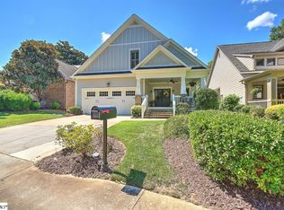 11 Oak Crest Ct, Greenville, SC 29605