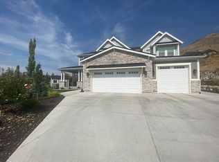 9558 N Avanyu Dr, Cedar Hills, UT 84062