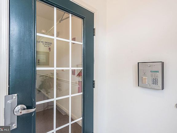 4th image of 301 Willrich Cir Unit C