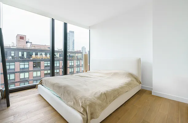 Rented by SERHANT. | media 47