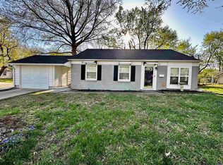 2800 SW Eveningside Dr, Topeka, KS 66614