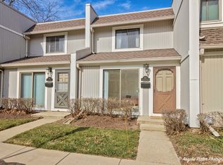 567 Ziegler Dr, Grayslake, IL 60030